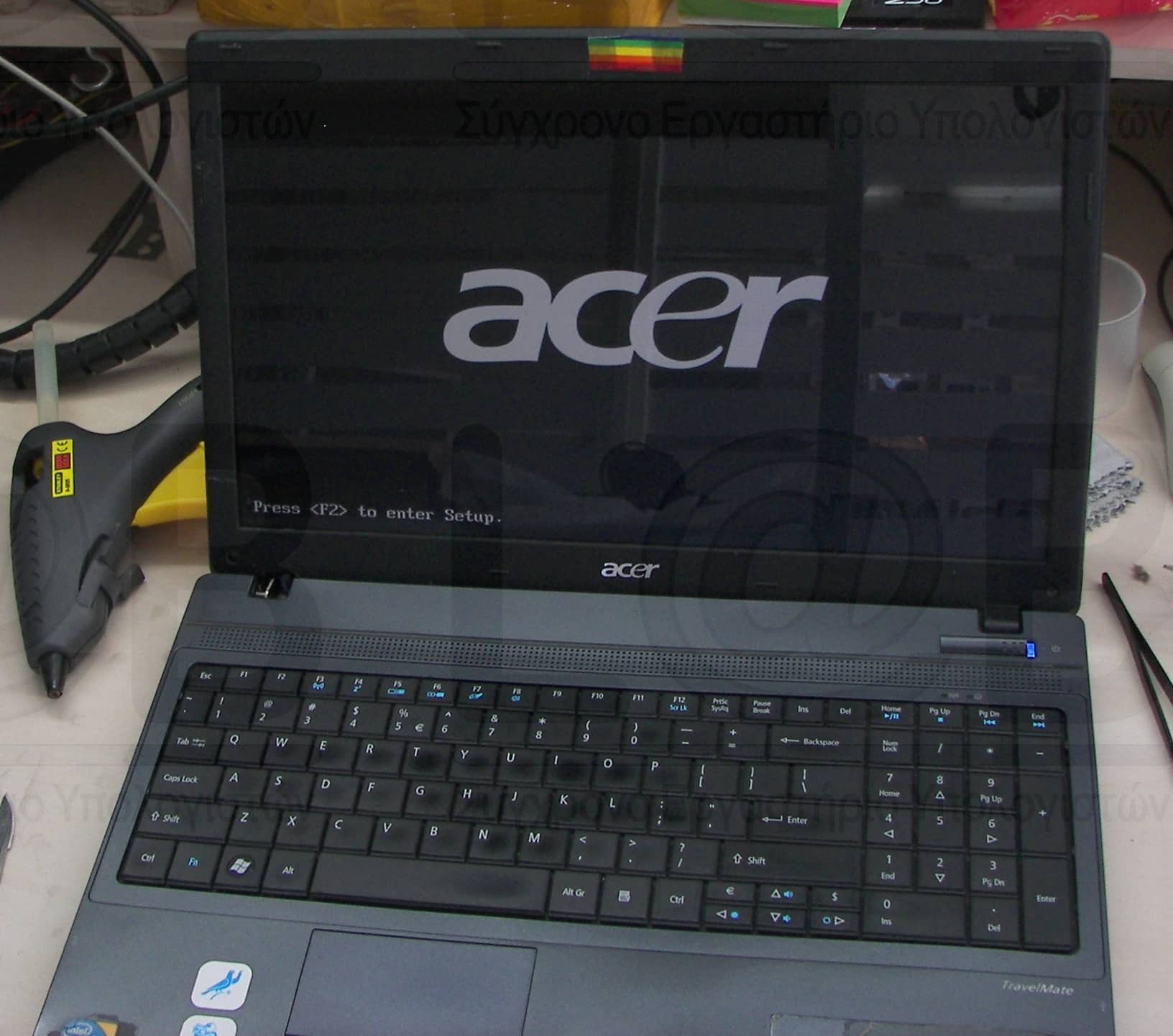 Αντικατάσταση μεντεσέδων (hinges) σε laptop Acer