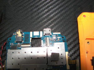 Αντικατάσταση βύσματος τροφοδοσίας σε τηλέφωνο GUO Phone