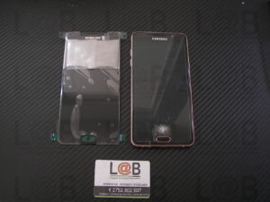 Αντικατάσταση οθόνης σε τηλέφωνο Samsung Galaxy A5 (2016)