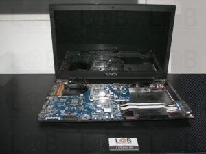 Επιδιόρθωση βύσματος τροφοδοσίας και μεντεσέ σε laptop TurboX