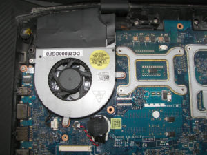 Φυσικός καθαρισμός σε laptop DELL Alienware