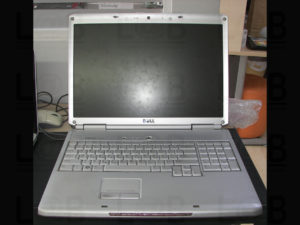 Αντικατάσταση πληκτρολογίου σε laptop DELL Inspiron 1720