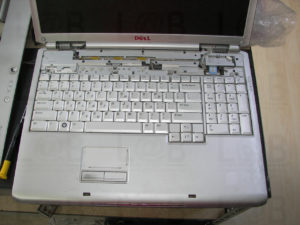 Αντικατάσταση πληκτρολογίου σε laptop DELL Inspiron 1720