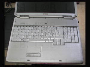 Αντικατάσταση πληκτρολογίου σε laptop DELL Inspiron 1720