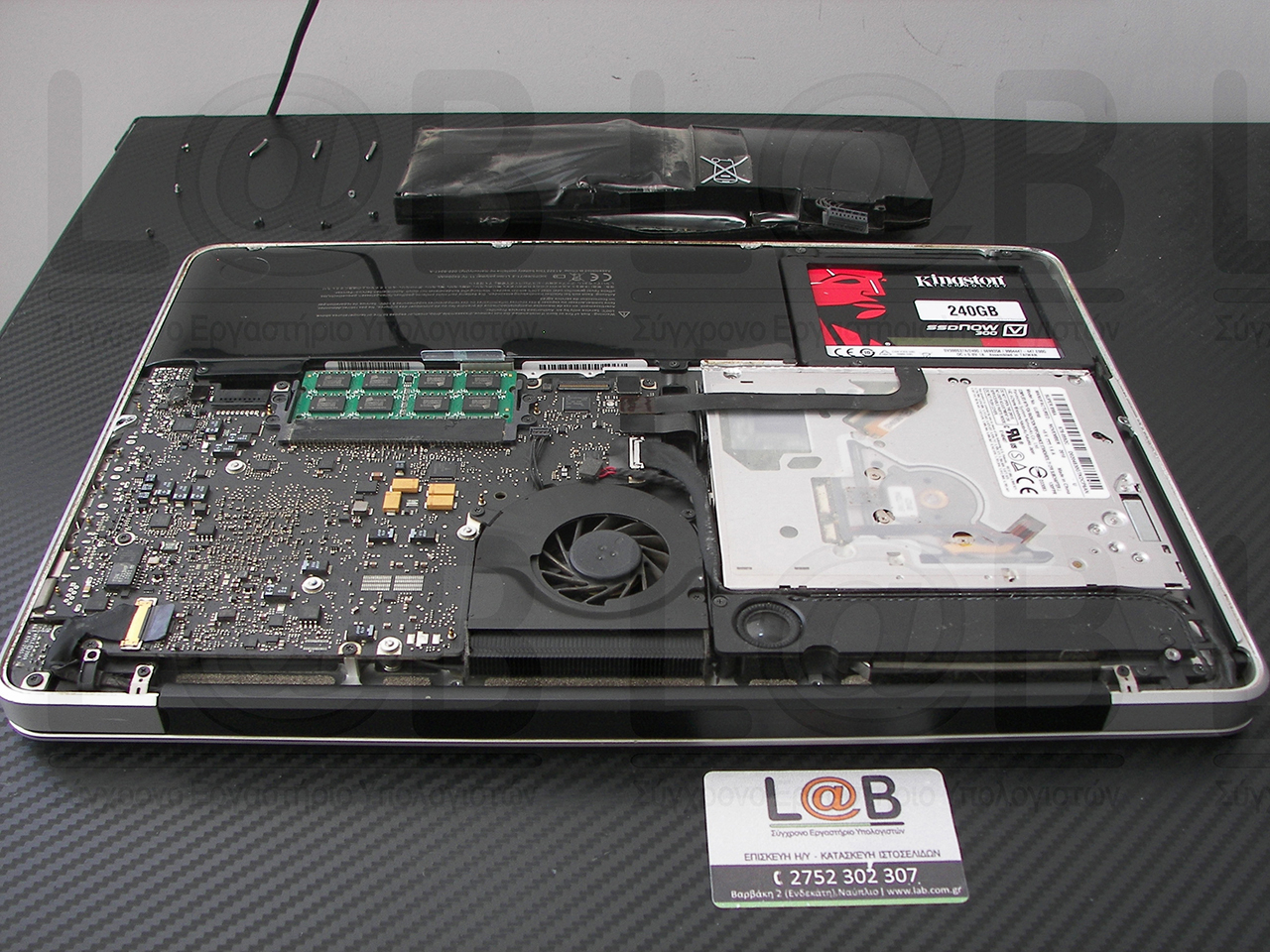 Αντικατάσταση φουσκωμένης μπαταρίας σε MacBook Pro A1278