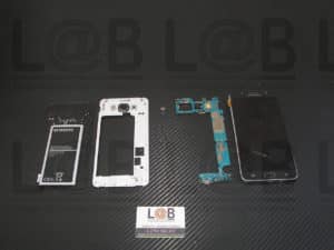 Αντικατάσταση οθόνης και μηχανισμού αφής σε τηλέφωνο Samsung Galaxy J710 (2016)