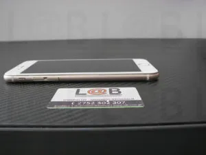 Αντικατάσταση μπαταρίας σε iPhone 6