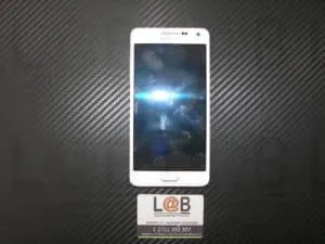 Αντικατάσταση οθόνης σε τηλέφωνο Samsung Galaxy A500 (2015)