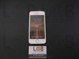 Αντικατάσταση οθόνης σε iPhone 5s