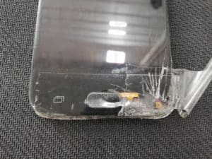 Αντικατάσταση οθόνης σε τηλέφωνο Samsung Galaxy J330 (2017) μαύρο