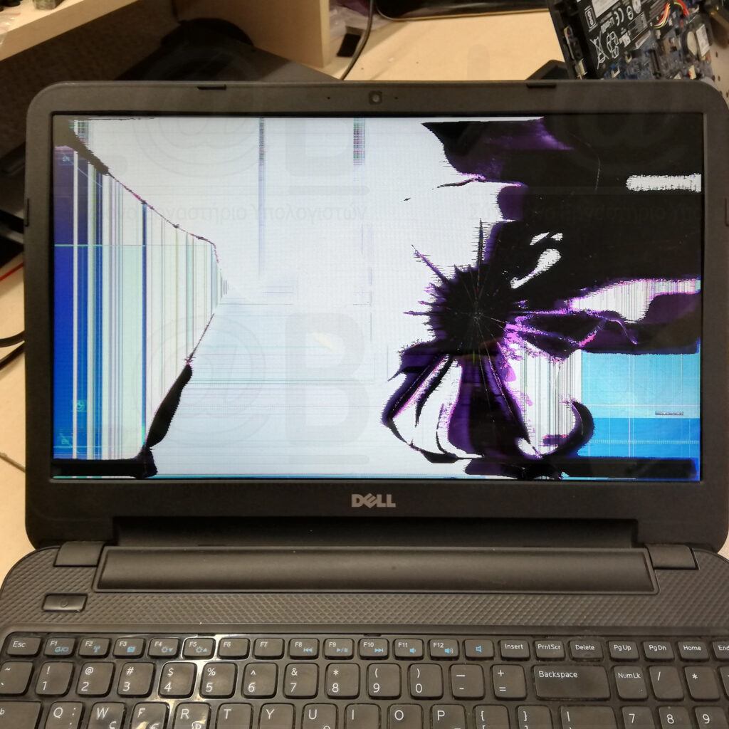 Αντικατάσταση οθόνης σε laptop DELL Inspiron 3521