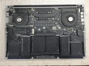 Φυσικός καθαρισμός σε MacBook Pro A1398