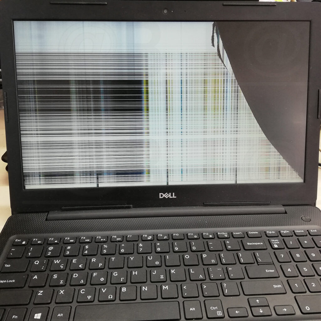 Αντικατάσταση οθόνης Full HD σε laptop DELL 15 3000 (Model P57F)