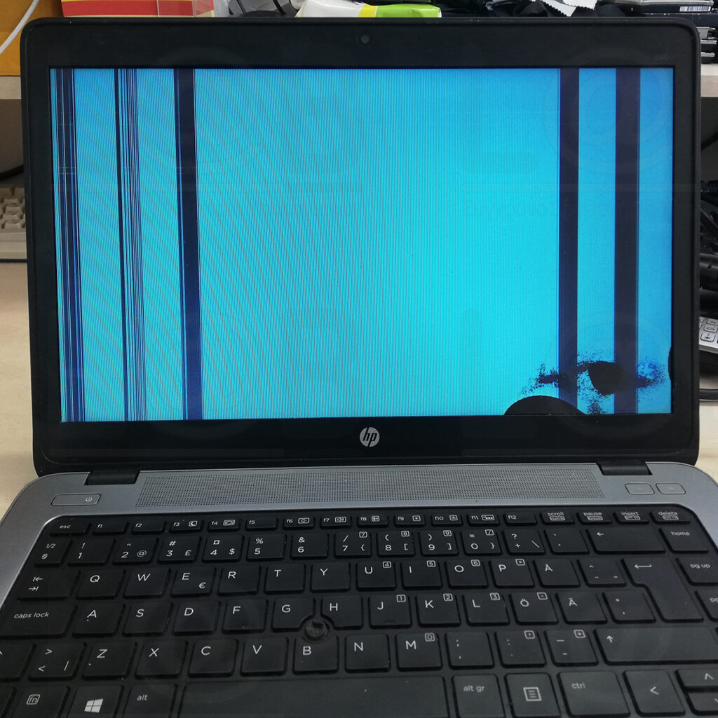 Αντικατάσταση οθόνης σε laptop HP EliteBook 840 G1