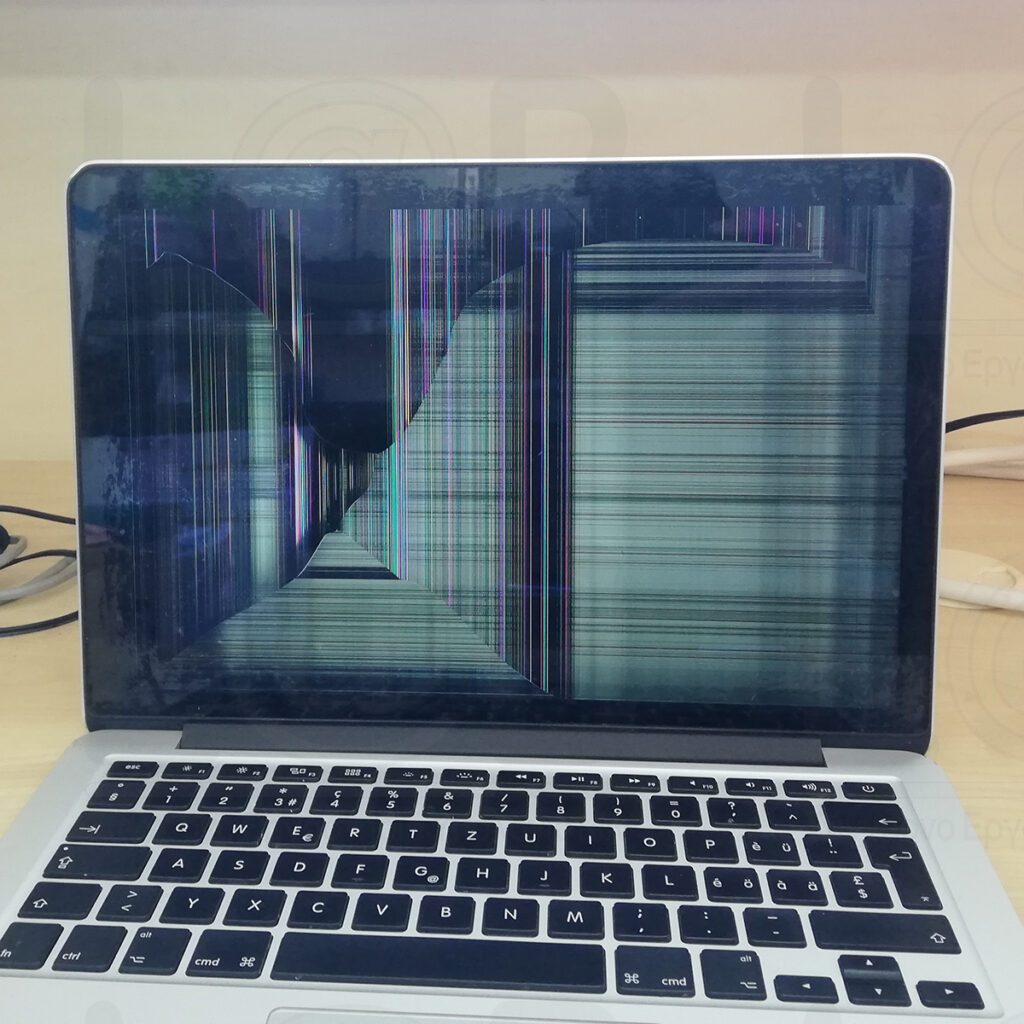 Αντικατάσταση οθόνης σε MacBook Pro 13 A1502